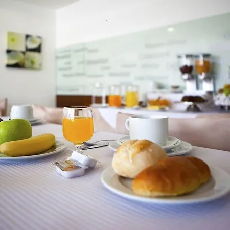 Dona Amelia By Ridan Готель