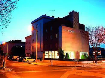 Dona Amelia By Ridan 3*